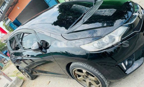 Buy Used Honda Fit Black Car in Dili in Dili Buy Used Honda Fit Black Car in Dili in Dili