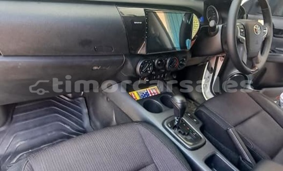 Buy Used Toyota Hilux White Car in Dili in Dili Buy Used Toyota Hilux White Car in Dili in Dili