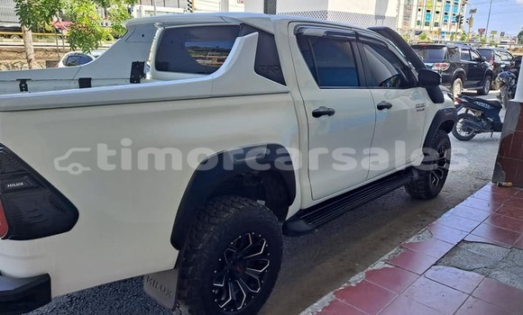 Buy Used Toyota Hilux White Car in Dili in Dili Buy Used Toyota Hilux White Car in Dili in Dili