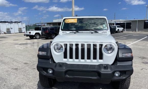 Buy Used Jeep Wrangler White Car in Atabae in Bobonaro Buy Used Jeep Wrangler White Car in Atabae in Bobonaro