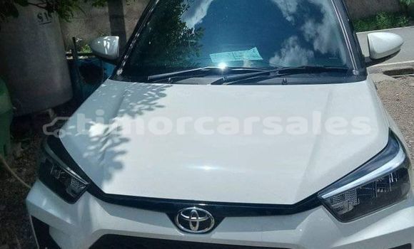 Buy Used Toyota Ractis White Car in Alas in Manufahi Buy Used Toyota Ractis White Car in Alas in Manufahi