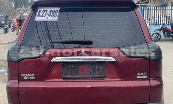 Buy Used Mitsubishi Pajero Red Car in Atabae in Bobonaro Buy Used Mitsubishi Pajero Red Car in Atabae in Bobonaro