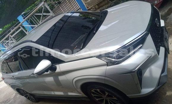 Buy Used Toyota Vellfire White Car in Alas in Manufahi Buy Used Toyota Vellfire White Car in Alas in Manufahi