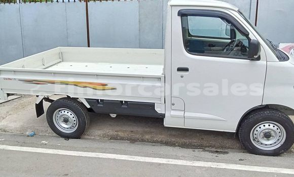 Buy Used Daihatsu Grandmax White Car in Atabae in Bobonaro Buy Used Daihatsu Grandmax White Car in Atabae in Bobonaro