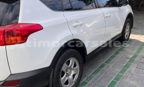 Buy Used Toyota RAV4 White Car in Dili in Dili Buy Used Toyota RAV4 White Car in Dili in Dili