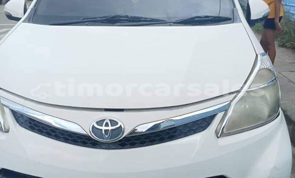 Buy Used Nissan Navara White Car in Atabae in Bobonaro