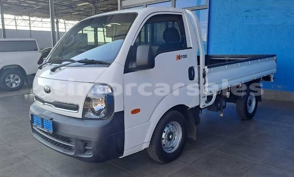 Buy Used Kia K7 White Car in Dili in Dili Buy Used Kia K7 White Car in Dili in Dili