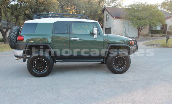 Buy Used Toyota FJ Cruiser Brown Car in Dili in Dili Buy Used Toyota FJ Cruiser Brown Car in Dili in Dili