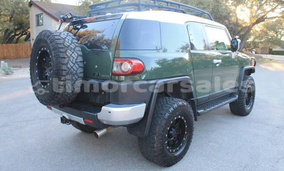 Buy Used Toyota FJ Cruiser Brown Car in Dili in Dili Buy Used Toyota FJ Cruiser Brown Car in Dili in Dili