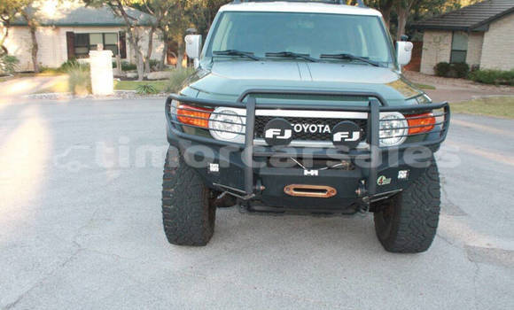 Buy Used Toyota FJ Cruiser Brown Car in Dili in Dili Buy Used Toyota FJ Cruiser Brown Car in Dili in Dili