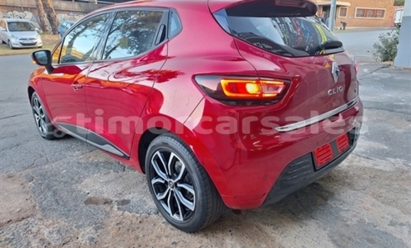 Buy Used Renault Clio Red Car in Dili in Dili Buy Used Renault Clio Red Car in Dili in Dili