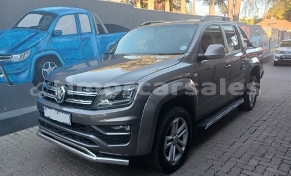 Buy Used Volkswagen Amarok Blue Car in Auba in Bobonaro