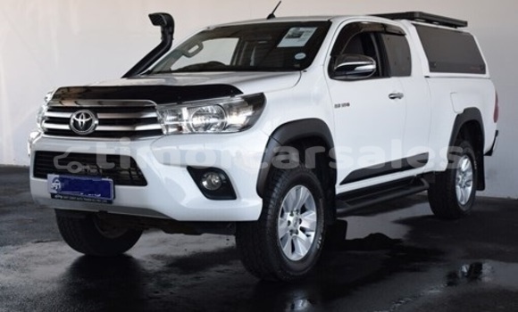 Buy Used Toyota Hilux White Car in Dili in Dili Buy Used Toyota Hilux White Car in Dili in Dili