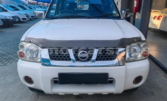 Buy Used Nissan Np300 White Car in Dili in Dili Buy Used Nissan Np300 White Car in Dili in Dili