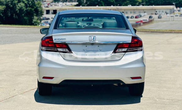 Buy Used Honda Civic Silver Car in Dili in Dili Buy Used Honda Civic Silver Car in Dili in Dili