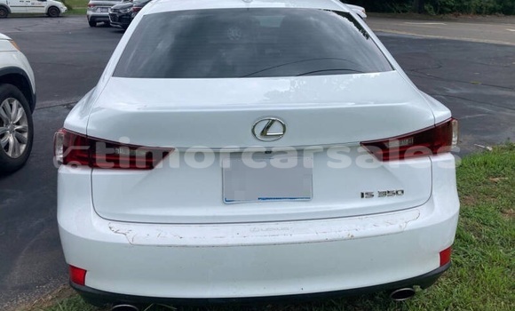 Buy Used Lexus IS White Car in Dili in Dili Buy Used Lexus IS White Car in Dili in Dili