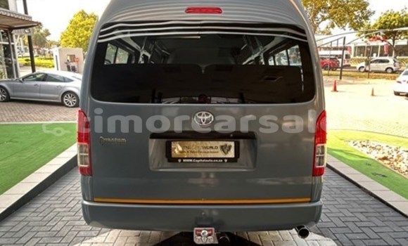 Buy Used Toyota Hiace White Car in Dili in Dili Buy Used Toyota Hiace White Car in Dili in Dili