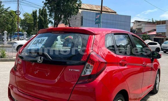 Acheter Occasion Voiture Honda Jazz Rouge à Aituto, Ainaro Acheter Occasion Voiture Honda Jazz Rouge à Aituto, Ainaro