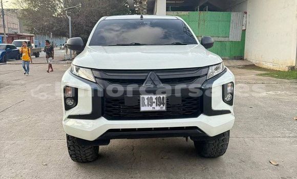 Acheter Occasion Voiture Mitsubishi Triton Blanc à Ainaro, Ainaro Acheter Occasion Voiture Mitsubishi Triton Blanc à Ainaro, Ainaro