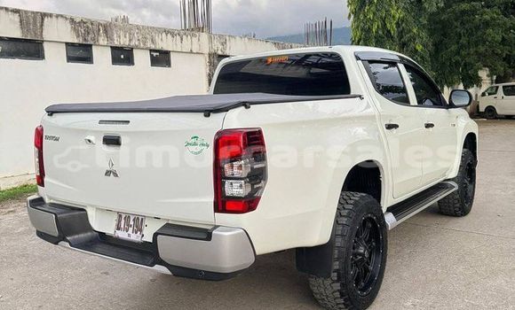 Acheter Occasion Voiture Mitsubishi Triton Blanc à Ainaro, Ainaro Acheter Occasion Voiture Mitsubishi Triton Blanc à Ainaro, Ainaro