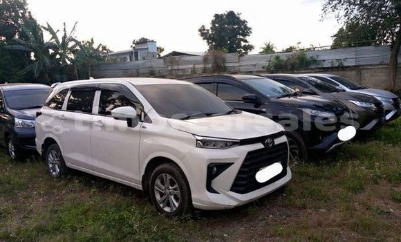 Buy Used Toyota Avanza White Car in Dili in Dili Buy Used Toyota Avanza White Car in Dili in Dili