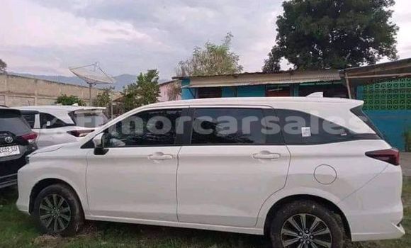 Buy Used Toyota Avanza White Car in Dili in Dili Buy Used Toyota Avanza White Car in Dili in Dili