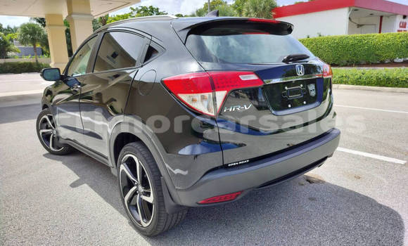 Buy Used Honda Hr–v Black Car in Dili in Dili Buy Used Honda Hr–v Black Car in Dili in Dili