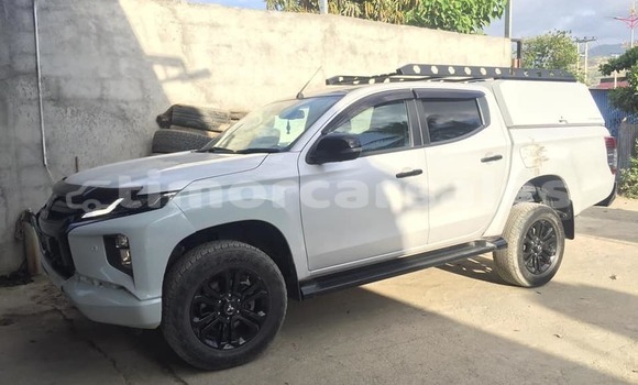 Buy Used Mitsubishi Triton White Car in Alas in Manufahi Buy Used Mitsubishi Triton White Car in Alas in Manufahi