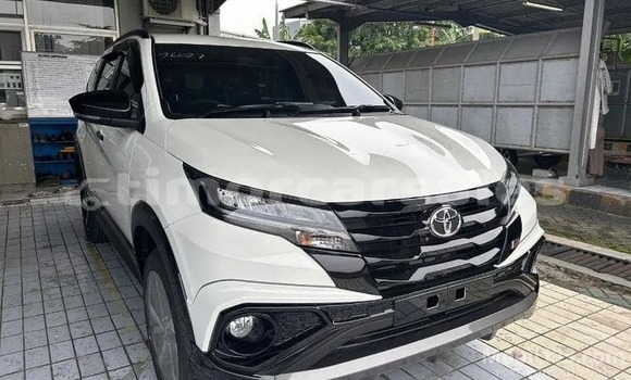 Buy Used Toyota Rush White Car in Alas in Manufahi Buy Used Toyota Rush White Car in Alas in Manufahi