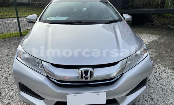Buy Used Honda Grace Silver Car in Tutuala in Lautem Buy Used Honda Grace Silver Car in Tutuala in Lautem