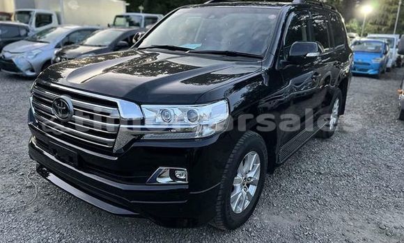 Buy Used GMC Acadia Black Car in Atabae in Bobonaro