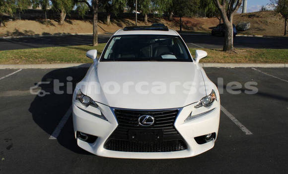 Buy Used Lexus IS White Car in Dili in Dili Buy Used Lexus IS White Car in Dili in Dili