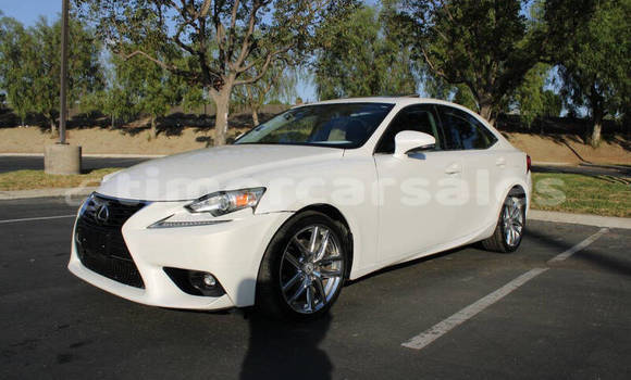 Buy Used Lexus IS White Car in Dili in Dili Buy Used Lexus IS White Car in Dili in Dili