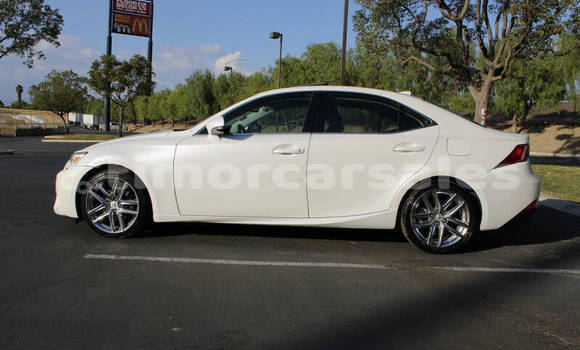 Buy Used Lexus IS White Car in Dili in Dili Buy Used Lexus IS White Car in Dili in Dili