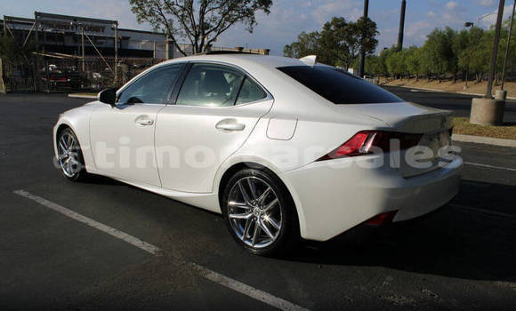Buy Used Lexus IS White Car in Dili in Dili Buy Used Lexus IS White Car in Dili in Dili