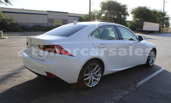 Buy Used Lexus IS White Car in Dili in Dili Buy Used Lexus IS White Car in Dili in Dili