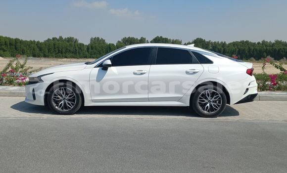 Buy Used Kia K5 White Car in Dili in Dili Buy Used Kia K5 White Car in Dili in Dili