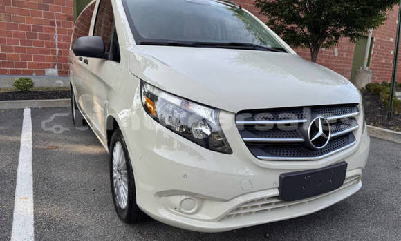 Buy Used Mercedes-Benz Vito White Car in Dili in Dili Buy Used Mercedes-Benz Vito White Car in Dili in Dili