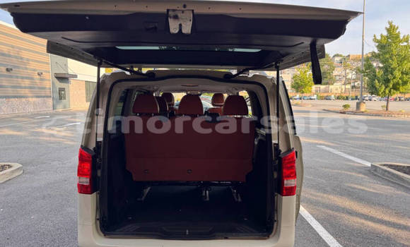 Buy Used Mercedes-Benz Vito White Car in Dili in Dili Buy Used Mercedes-Benz Vito White Car in Dili in Dili