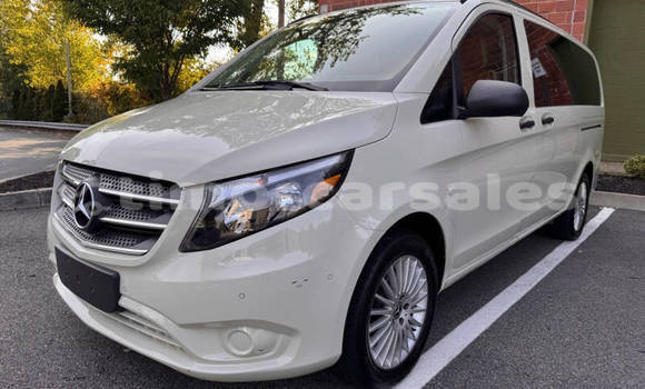 Buy Used Mercedes-Benz Vito White Car in Dili in Dili Buy Used Mercedes-Benz Vito White Car in Dili in Dili