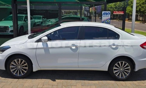 Buy Used Suzuki Ciaz White Car in Bauro in Lautem Buy Used Suzuki Ciaz White Car in Bauro in Lautem