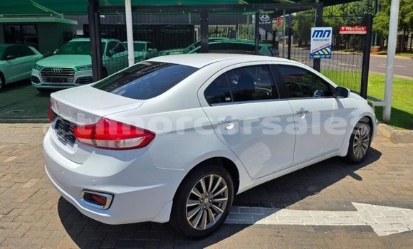 Buy Used Suzuki Ciaz White Car in Bauro in Lautem Buy Used Suzuki Ciaz White Car in Bauro in Lautem