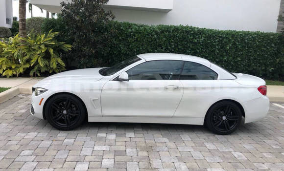 Buy Used BMW 4-Series White Car in Atabae in Bobonaro Buy Used BMW 4-Series White Car in Atabae in Bobonaro