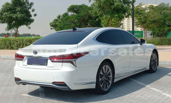 Buy Used Lexus LS White Car in Dili in Dili Buy Used Lexus LS White Car in Dili in Dili