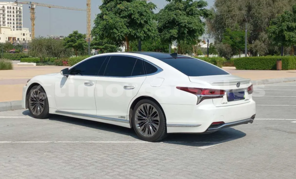 Buy Used Lexus LS White Car in Dili in Dili Buy Used Lexus LS White Car in Dili in Dili