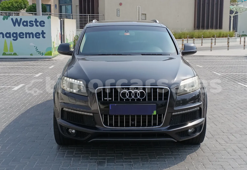 Big with watermark audi q7 dili dili 3424