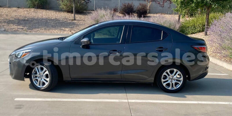 Big with watermark toyota yaris dili dili 3430