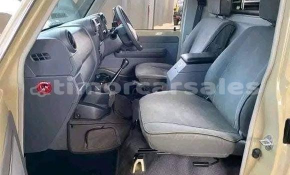 Acheter Occasion Voiture Toyota Land Cruiser Beige à Cailaco, Bobonaro Acheter Occasion Voiture Toyota Land Cruiser Beige à Cailaco, Bobonaro
