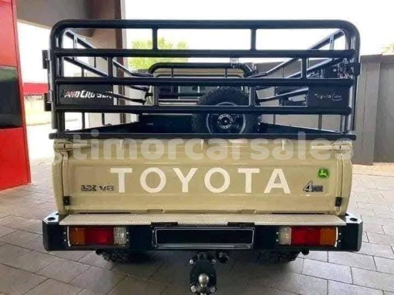 Big with watermark toyota land cruiser bobonaro cailaco 3439