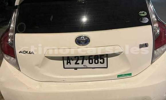 Acheter Occasion Voiture Toyota Aqua Blanc à Dili, Dili Acheter Occasion Voiture Toyota Aqua Blanc à Dili, Dili